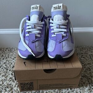 Nike Womens Air Max Pre-Day